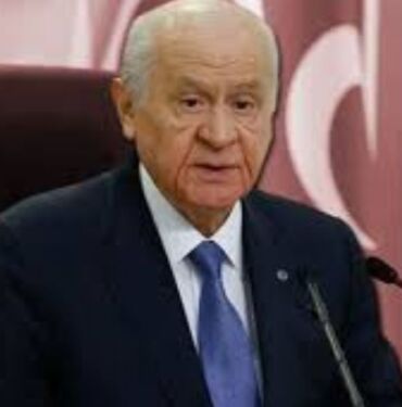 MHP lideri Devlet Bahçeli şarkı polemiği hakkında konuştu