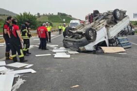 Mersin'de trafik kazası Kamyonetin devrilmesi sonucu bir kişi hayatını kaybetti 1
