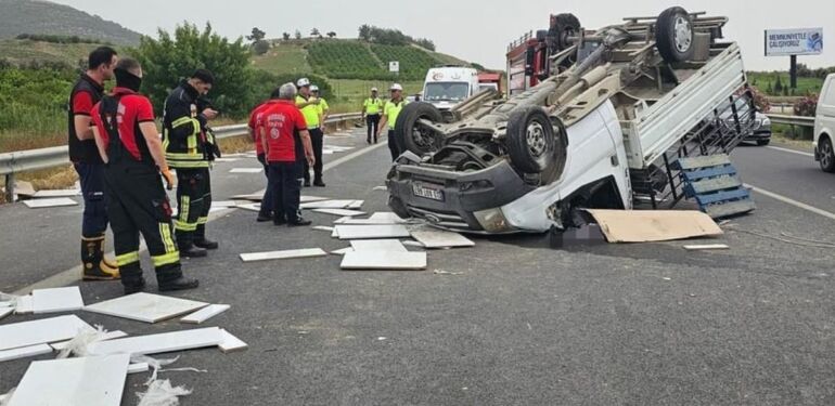 Mersin’de trafik kazası: Kamyonetin devrilmesi sonucu bir kişi hayatını kaybetti