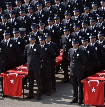 Polis Akademisi'nden büyük fırsat POMEM'e 7 bin 500 öğrenci alımı başladı!