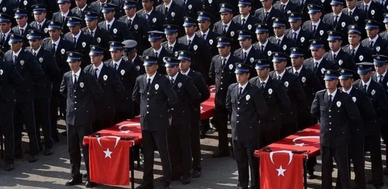 Polis Akademisi'nden büyük fırsat POMEM'e 7 bin 500 öğrenci alımı başladı!