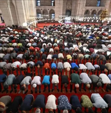Ramazan Bayramı namaz saatleri İşte il il bayram namazı saatleri!