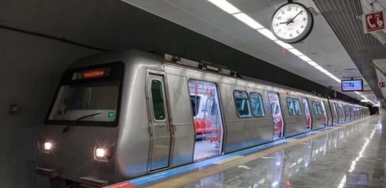 Son Dakika... İstanbul'da metro hattında intihar girişimi Taksim istasyonu kullanıma kapatıldı