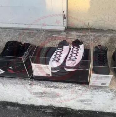 Ticaret Bakanlığı, Michael Jordan imzalı ayakkabıları ihaleyle satışa çıkardı