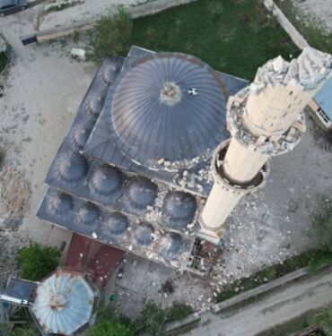 Tokat'ta 5.6'lık depremin izleri gün ağarınca ortaya çıktı