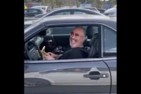 Trafikte Cem Yılmaz'a yöneltilen soru viral oldu 'Araban güzelmiş, ne iş yapıyorsun'