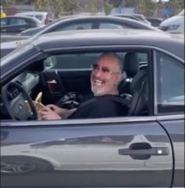 Trafikte Cem Yılmaz'a yöneltilen soru viral oldu 'Araban güzelmiş, ne iş yapıyorsun'