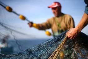 Van Gölü'nde 3 aylık av yasağı başladı Balıkçılar teknelerini kıyıya çekti