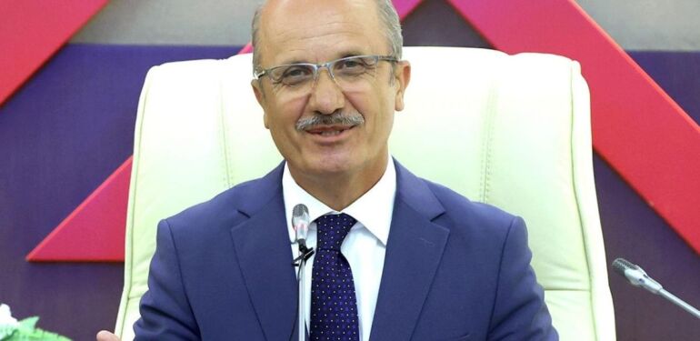 YÖK Başkanı Türkiye, uluslararası öğrenci alan ilk 10 ülke arasında