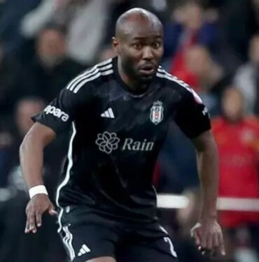 kırmızı kart gören Al-Musrati, Beşiktaş taraftarından özür diledi