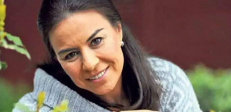 0yunculuğu bırakıp siyasete atılmıştı... İstediği gibi gitmeyince bakın şimdi ne yapıyor