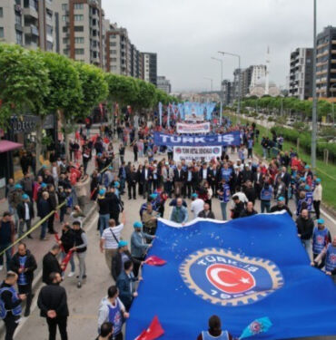 1 Mayıs Emek ve Dayanışma Günü kutlanıyor... İşte yurttan bir Mayıs manzaraları.