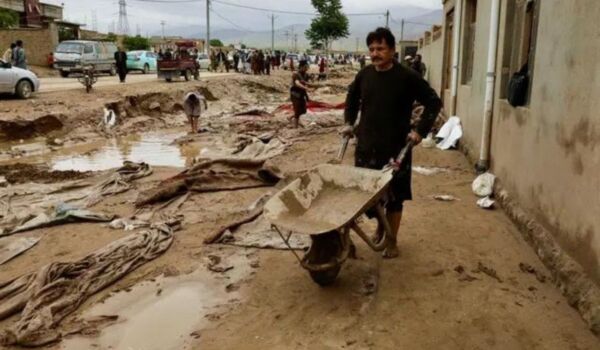 Afganistan'da korkunç felaket Selde 300'den fazla kişi hayatını kaybetti!