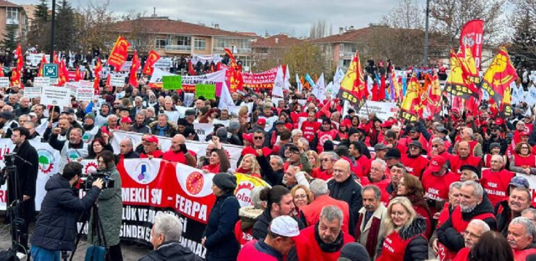 Ankara'da 'Büyük Emekli Mitingi' dolayısıyla bazı yollar trafiğe kapatılacak
