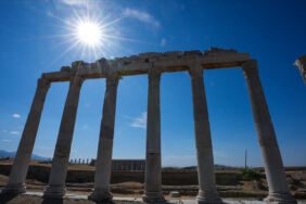 Arkeoloji cenneti Laodikya 21 yıllık kazılarda 5 bin üzerinde tarihi eser gün yüzüne çıkarıldı