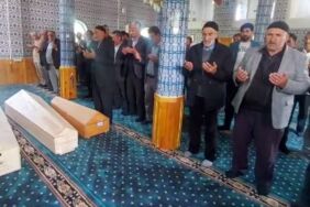 Babalarının öldürdüğü 3 kardeş, son yolculuklarına uğurlandı