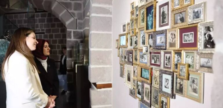 Bakan Göktaş, Türkiye'nin ilk 'Anne Müzesi'ni ziyaret etti