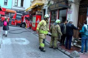 Beyoğlu’nda apart otelde yangın çıktı