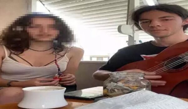 Bıçakla öldürülen üniversiteli Ata Emre'nin ailesi ve kız arkadaşıyla son görüntüleri ortaya çıktı