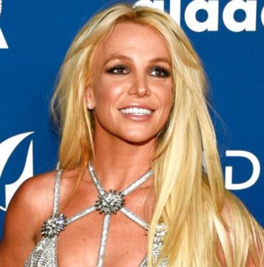 Britney Spears kaldığı otelde sinir krizi geçirdi! İç çamaşırlarıyla sokağa çıktı
