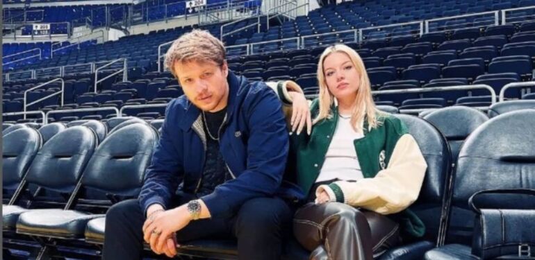 Burak Yörük sevgilisine evlenme teklifi etti!