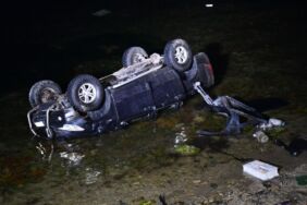 Çanakkale'de otomobil denize düştü
