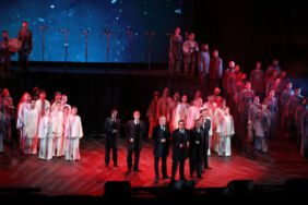 Cumhuriyet coşkusu sahnelendi 'Bu Memleket Bizim' oyunu Harbiye'de büyük ilgi gördü