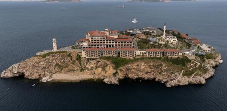Demokrasi ve Özgürlükler Adası'nda 27 Mayıs darbesi yeniden canlanıyor