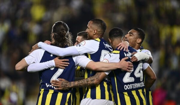 Derbiye saatler kala Fenerbahçe'den kötü haber!