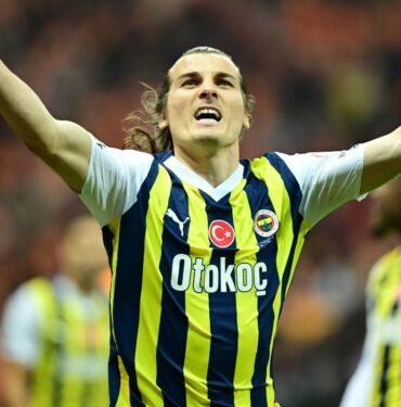 Dev derbide kazanan Fenerbahçe Galatasaray 0-1 Fenerbahçe