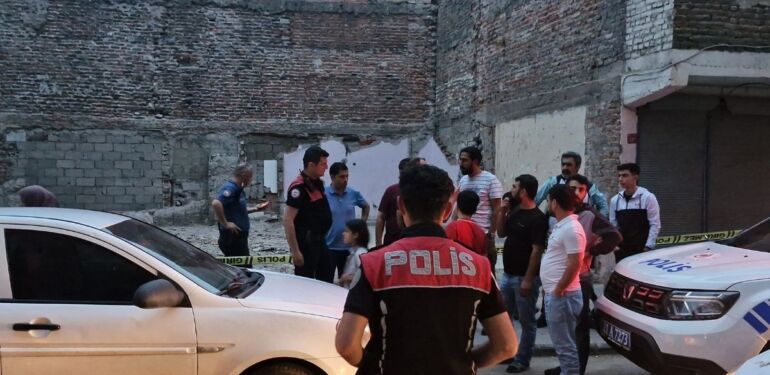 Diyarbakır'da 'yüksekten düştü' denilen gencin bıçaklandığı ortaya çıktı