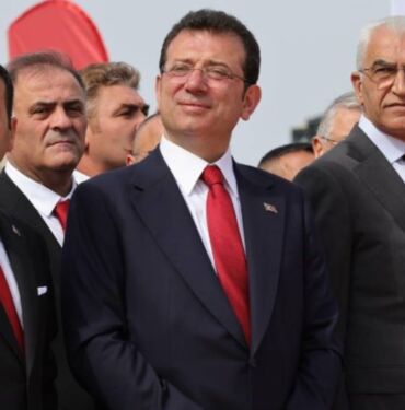 Ekrem İmamoğlu, Erdoğan'nın o sözlerine yanıt verdi 'Ekonomiyle uğraşsın'