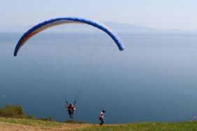 Ekstrem spor tutkunları Uçmakdere'de doğayla iç içe vakit geçiriyor