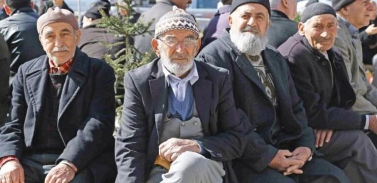 Emeklilere şehirler arası otobüslerde indirim yapılacak