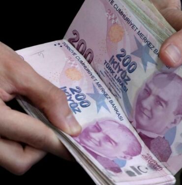 Enflasyon tahmini değişti... Memur ve emekli ne kadar zam alacak