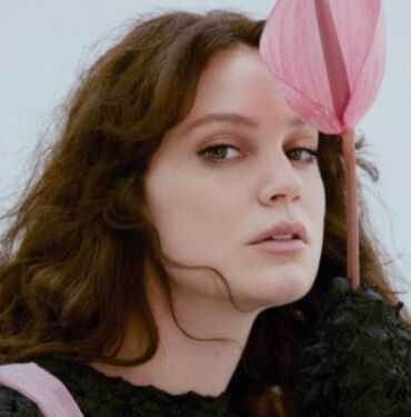 Farah Zeynep Abdullah'tan imaj değişikliği!