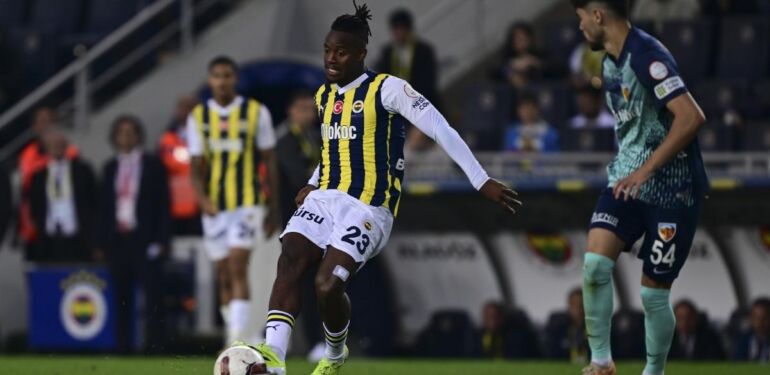 Fenerbahçe'den derbi öncesi 3 gollü galibiyet! Fenerbahçe 3-0 Kayserispor