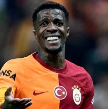 Galatasaray'da ilk ayrılık haberi geldi!
