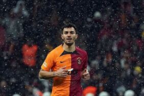 Galatasaraylı futbolcu Kaan Ayhan, ikinci kez baba oldu