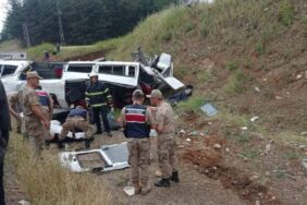 Gaziantep'te feci kaza! Beton mikseri yolcu minibüsüne çarptı 8 ölü