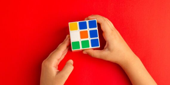 Geliştirilen robot, rubik kübünü 0.3 saniyede çözerek dünya rekoru kırdı!