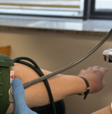 Hipertansiyonda erken teşhis Kan basıncını ölçtürün