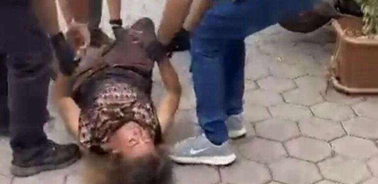 Hırsızlık girişimi kanlı bitti Yaralı hırsız zor zaptedildi