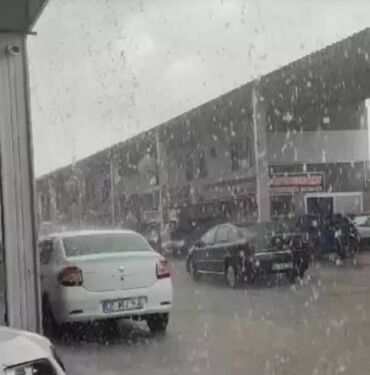 İzmir'de dolu etkili oldu!