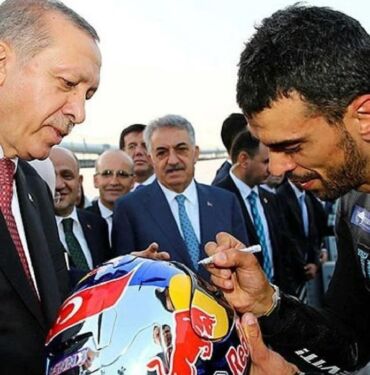 Kenan Sofuoğlu'dan şok itiraf 'Milletvekilliği hayatımın en büyük hatasıydı'