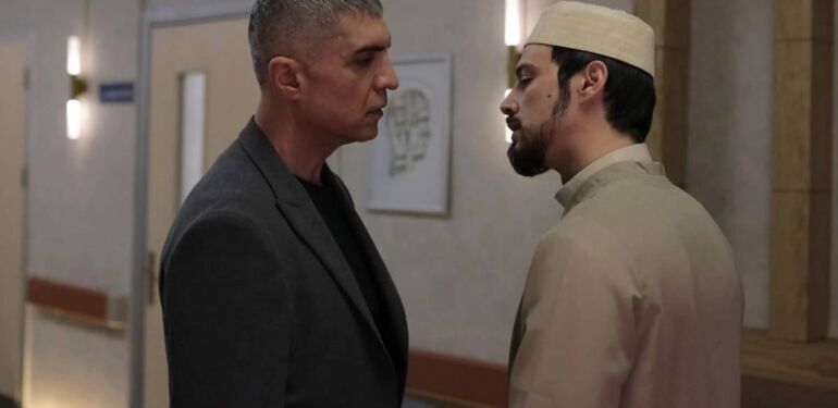 Kızıl Goncalar'ın Levent'i Özcan Deniz'den Mert Yazıcıoğlu'na övgü dolu sözler
