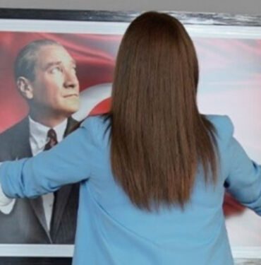 Kızılcık Şerbeti dizisinde 'Atatürk' detayı gündem oldu