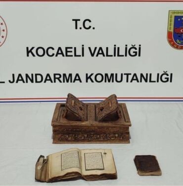 Kocaeli’de 14'üncü yüzyıla ait Kur’an-ı Kerim ele geçirildi
