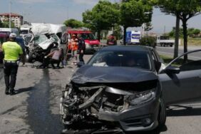 Malatya'da zincirleme kaza Otomobil, kamyonet ve kamyon çarpıştı