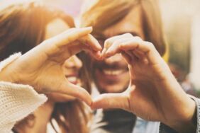 Mutlu bir ilişkie olduğunuzun 5 işareti